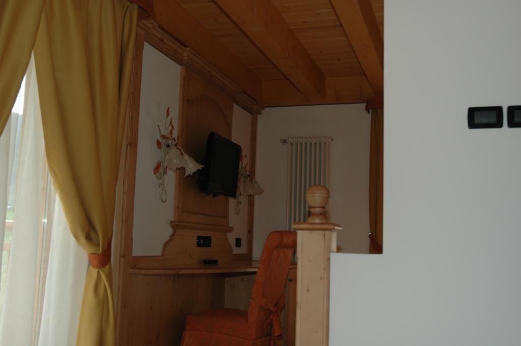 Residence Garni Il Giglio Коммеццадура Номер фото