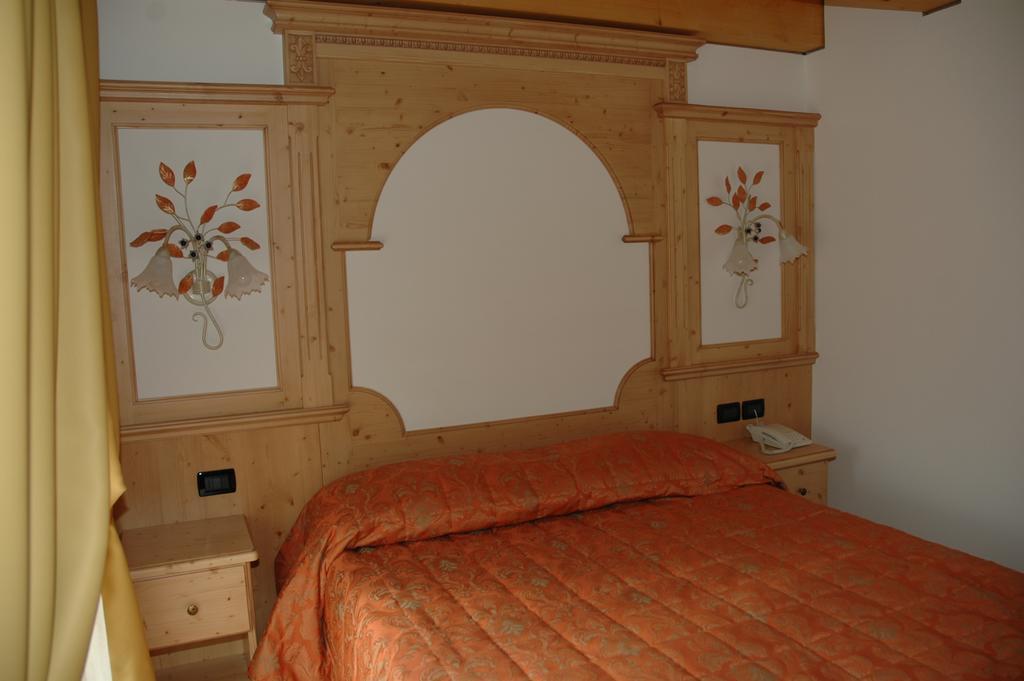 Residence Garni Il Giglio Коммеццадура Номер фото