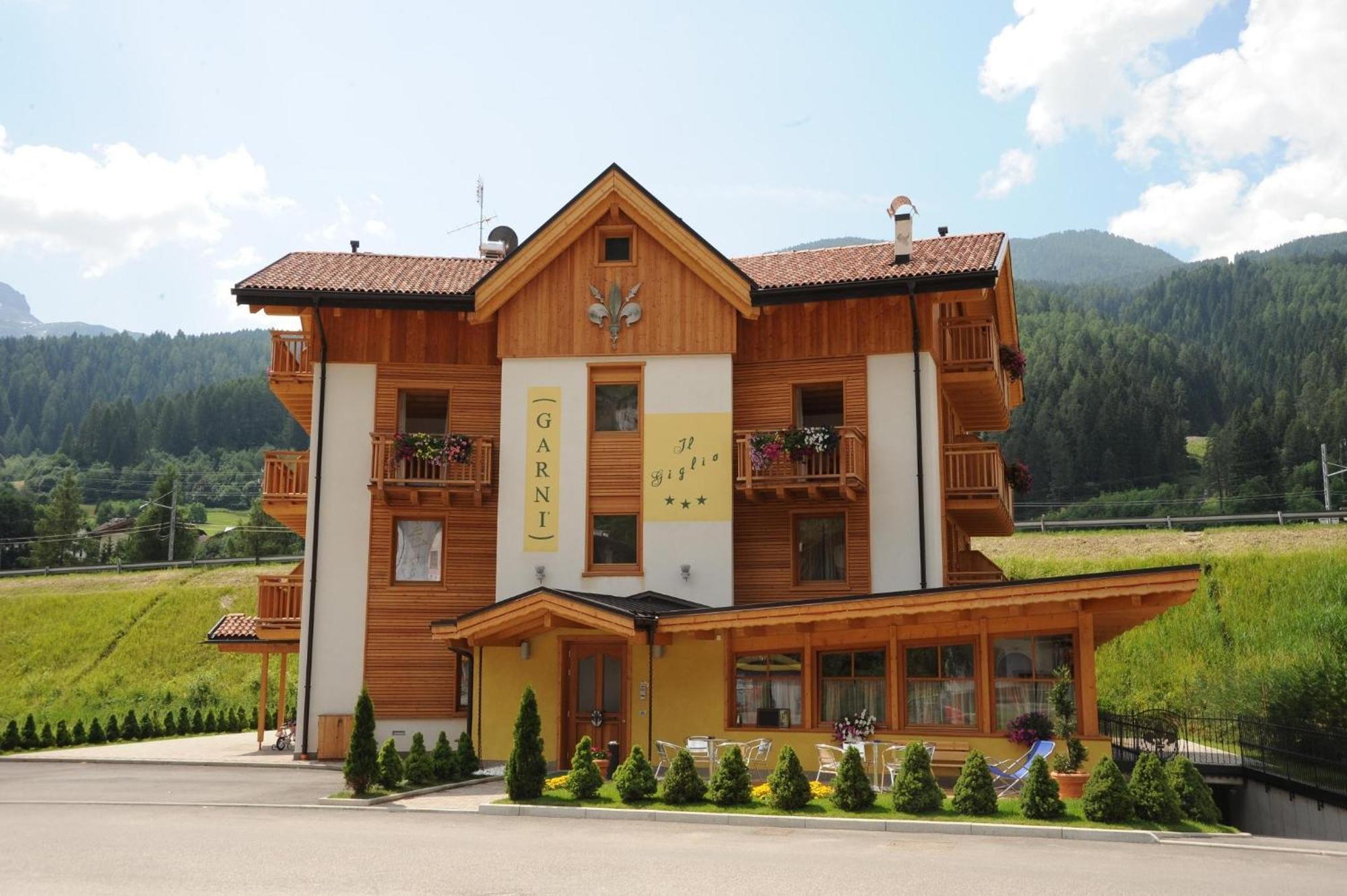 Residence Garni Il Giglio Коммеццадура Екстер'єр фото