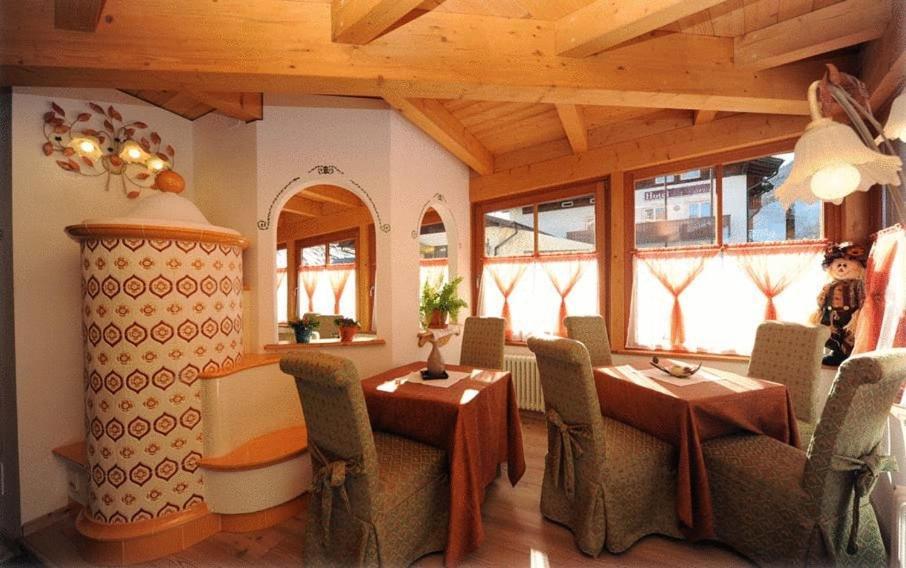 Residence Garni Il Giglio Коммеццадура Екстер'єр фото